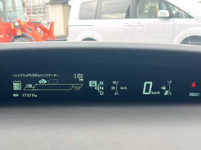 トヨタ プリウス S ツーリングセレクション 山形県 2012(平24)年 1.8万km シルバーM 禁煙車/モデリスタエアロパーツ/横滑り防止装置/純正SDナビ/（Bluetooth/CD/DVD/フルセグ)/バックカメラ/前方ドライブレコーダー/LEDオートライト/フォグランプ/Clazzioレザー調 シートカバー/ビルトインETC/純正AW/純正フロアマット/電動格納ウィンカーミラー/スマートキー/ドアバイザー