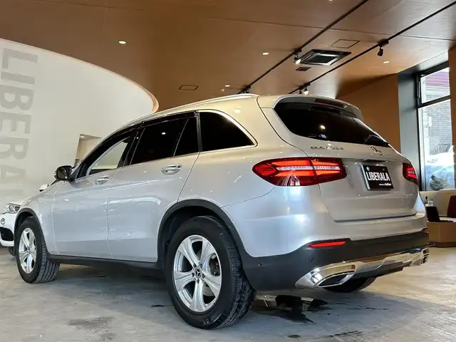 メルセデス・ベンツ ＧＬＣ２２０ d 4マチック 道央・札幌 2017(平29)年 5.6万km イリジウムシルバー メタリックペイント/レーダーセーフティパッケージ/　・ACC/PRE‐SAFE/　・ブラインドスポットアシスト/　・レーンキープアシスト/　・リアCPA/BASプラス/360°カメラ/LEDインテリジェントライトシステム/アダプティブハイビームアシストプラス/アクティブパーキングアシスト/純正HDDナビ/フルセグTV/CD/DVD/Bluetooth/SD/USB/電動リアゲート