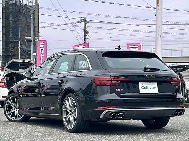 アウディ Ｓ４ アバント 愛知県 2019(令1)年 10.3万km ミトスブラックメタリック /メーカーOPSDナビ/（Bluetooth/ワンセグTV/DVD/USB)//バックカメラ（全周囲）//社外ドラレコ前後//パーキングアシスト//クリアナンスソナー//リヤクロストラフィックアラート//アダブティブクルーズコントロール//アウディサイドアシスト//アウディアクティブレーンアシスト//ドライビングセレクト//純正ビルトイン2.0ETC//スマートキー/(スペアキー×１）//取説//保証書