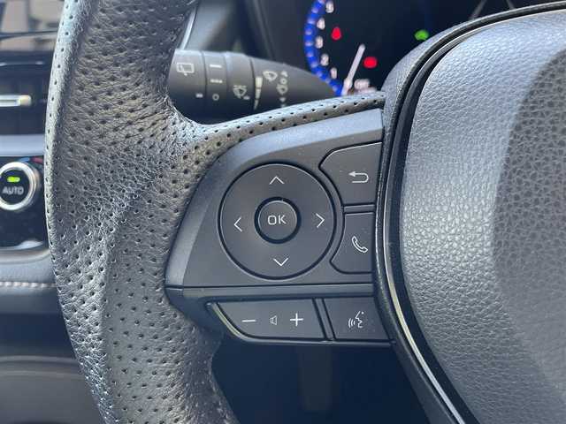 トヨタ カローラツーリング ハイブリッド ダブルバイビー 埼玉県 2022(令4)年 2.3万km プラチナホワイトパールマイカ ワンオーナー/外部検査済み/純正ディスプレイオーディオ/バックカメラ/プリクラッシュセーフティ/レーンキープ/クリアランスソナー/レーダークルーズコントロール/ステアリング/ステアリングスイッチ/電動パーキングブレーキ/プッシュスタート/LEDヘッドライト/スマートキー/スペアキー1本/ETC2.0