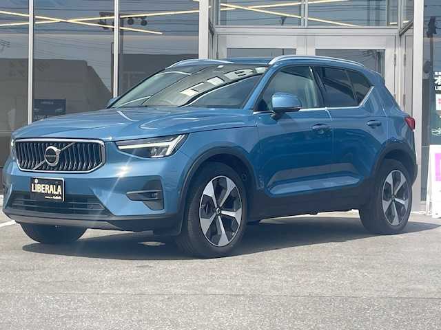 ボルボ ボルボ ＸＣ４０ 青森県 2022(令4)年 5.9万km 青 4WD/ハーマンカードンサウンド/パノラマサンルーフ/ICターボ/白革シート/全席シートレーター/全方位カメラ/ＡＣＣ/ＡｐｐｌｅＣａｒＰｌａｙ/AndroidAuto/純正ナビ/(USB/Bt)/ＢＬＩＳ/D席メモリー付き/前席パワーシート/前車発進通知機能/ＬＥＤオートライト/LEDフォグランプ/純正１９インチアルミホイール/ウインカーミラー/ブラックルーフレール/ヘットライトウオッシャー/前後バンパーソナー/ドライブレコーダー（前後）/革巻きステア/ノブ/プッシュスタートシステム/W/サイド/カーテンエアバッグ/ABS/スマートキーｘ２/取扱説明書/保証書/点検記録簿（Ｒ５．Ｒ６）