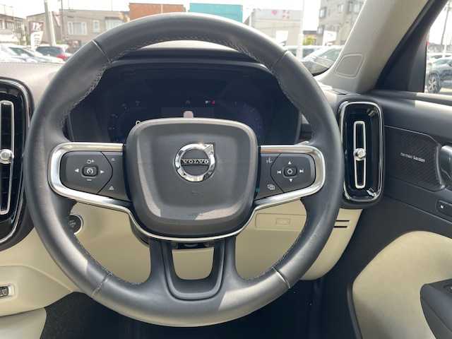 ボルボ ボルボ ＸＣ４０ 青森県 2022(令4)年 5.9万km 青 4WD/ハーマンカードンサウンド/パノラマサンルーフ/ICターボ/白革シート/全席シートレーター/全方位カメラ/ＡＣＣ/ＡｐｐｌｅＣａｒＰｌａｙ/AndroidAuto/純正ナビ/(USB/Bt)/ＢＬＩＳ/D席メモリー付き/前席パワーシート/前車発進通知機能/ＬＥＤオートライト/LEDフォグランプ/純正１９インチアルミホイール/ウインカーミラー/ブラックルーフレール/ヘットライトウオッシャー/前後バンパーソナー/ドライブレコーダー（前後）/革巻きステア/ノブ/プッシュスタートシステム/W/サイド/カーテンエアバッグ/ABS/スマートキーｘ２/取扱説明書/保証書/点検記録簿（Ｒ５．Ｒ６）