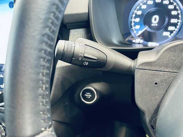 ボルボ ＸＣ４０ T4 AWD インスクリプション 大阪府 2019(令1)年 3.6万km グレー コンビニエンスP/ハーマンカードン/ACC/BLIS/黒革/パワーシート/Dシートメモリ/シートヒーター/ステアリングヒーター/純正ナビ/TV/360度カメラ/applecarplay/純正19インチAW/LEDヘッドライト/電動リアゲート/自動駐車/ワイヤレス充電