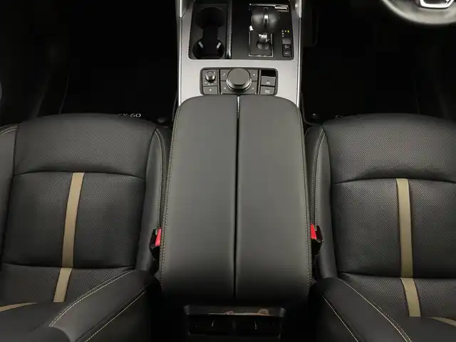 マツダ ＣＸ－６０ XD HV エクスクルーシブスポーツ 新潟県 2022(令4)年 2.8万km パール ４WD/禁煙車/BOSEサウンド/ｉ－ＡＣＴＩＶＳＥＮＳＥ/マツダコネクトナビ/　　AM/FM/BT/applecarplay/androidauto/HDMI/アラウンドビューモニター/パワーバックドア/マツダレーダークルーズコントロール/LEDオートライト/オートマチックハイビーム/前席ベンチレーションシート/運転席メモリシート/前席パワーシート/純正20インチアルミホイール付/電動パーキングブレーキ/オートブレーキホールド/ステアリングヒーター/ステアリングスイッチ/アイドリングストップ/typeCポート/ドライブレコーダー/ブラインドスポットモニター/AC100V充電/トノカバー/スマートキー/ETC