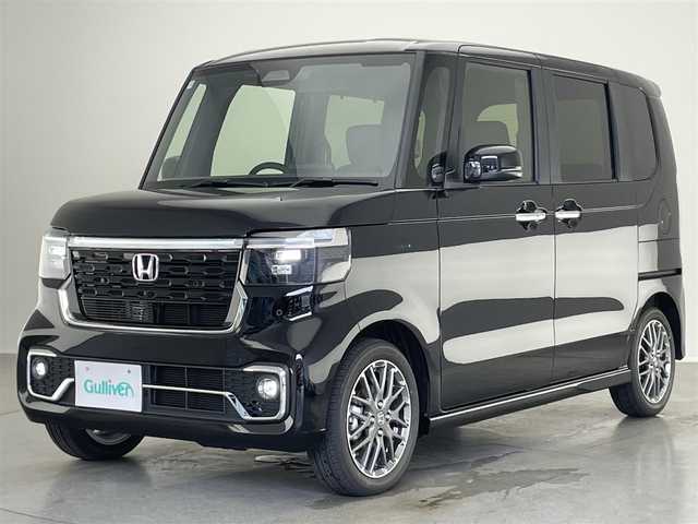 ホンダ Ｎ ＢＯＸ カスタム ターボ 愛知県 2025(令7)年 0.1万km未満 クリスタルブラックパール 届出済未使用車　黒ハーフレザー　前列シートヒーター　両側パワースライドドア　ＬＥＤヘッドライト　フォグランプ　衝突軽減　純正アルミホイール　パドルシフト　ＢＳＭ　プッシュスタート　スマートキー　禁煙車
