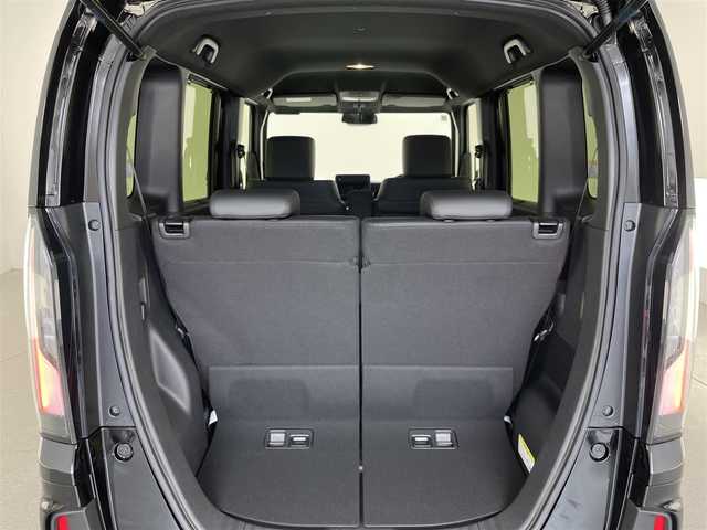 ホンダ Ｎ ＢＯＸ カスタム ターボ 愛知県 2025(令7)年 0.1万km未満 クリスタルブラックパール 届出済未使用車　黒ハーフレザー　前列シートヒーター　両側パワースライドドア　ＬＥＤヘッドライト　フォグランプ　衝突軽減　純正アルミホイール　パドルシフト　ＢＳＭ　プッシュスタート　スマートキー　禁煙車