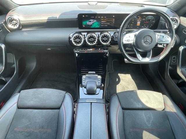 メルセデス・ベンツ ＣＬＡ２００ｄ AMGライン 埼玉県 2021(令3)年 5.6万km ポーラホワイト 黒ハーフレザーシート/アドバンスドパッケージ/アダプティブクルーズコントロール/純正HDDナビ/(Bluetooth/USB/フルセグ)/３６０度カメラ/ヘッドアップディスプレイ/ブラインドスポットモニター/アンビエントライト/シートヒーター/ETC