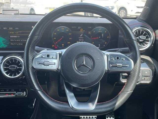メルセデス・ベンツ ＣＬＡ２００ｄ AMGライン 埼玉県 2021(令3)年 5.6万km ポーラホワイト 黒ハーフレザーシート/アドバンスドパッケージ/アダプティブクルーズコントロール/純正HDDナビ/(Bluetooth/USB/フルセグ)/３６０度カメラ/ヘッドアップディスプレイ/ブラインドスポットモニター/アンビエントライト/シートヒーター/ETC