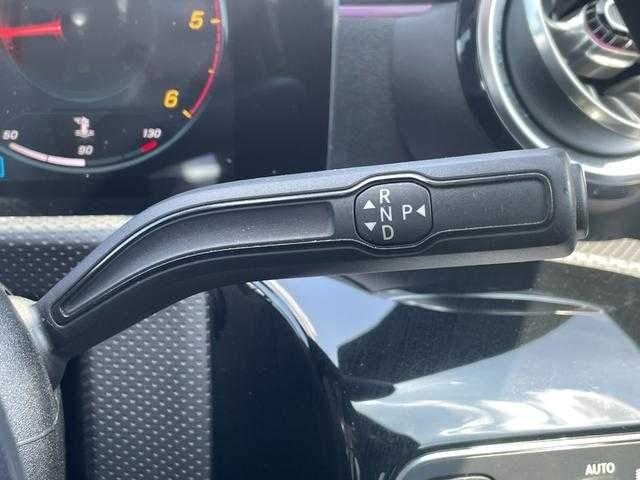 メルセデス・ベンツ ＣＬＡ２００ｄ AMGライン 埼玉県 2021(令3)年 5.6万km ポーラホワイト 黒ハーフレザーシート/アドバンスドパッケージ/アダプティブクルーズコントロール/純正HDDナビ/(Bluetooth/USB/フルセグ)/３６０度カメラ/ヘッドアップディスプレイ/ブラインドスポットモニター/アンビエントライト/シートヒーター/ETC