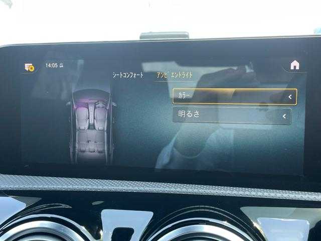 メルセデス・ベンツ ＣＬＡ２００ｄ AMGライン 埼玉県 2021(令3)年 5.6万km ポーラホワイト 黒ハーフレザーシート/アドバンスドパッケージ/アダプティブクルーズコントロール/純正HDDナビ/(Bluetooth/USB/フルセグ)/３６０度カメラ/ヘッドアップディスプレイ/ブラインドスポットモニター/アンビエントライト/シートヒーター/ETC