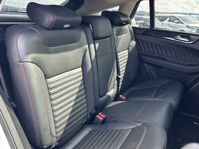 メルセデス・ベンツ ＧＬＥ３５０ｄ 4マチック クーペ スポーツ 道東・釧路十勝 2017(平29)年 13.5万km ダイヤモンドホワイト ・サンルーフ/・４WD/・純正ナビ/（CD/DVD/BT/USB/フルセグ）/・全方位カメラ/・ETC/・純正ドライブレコーダー（前方）/・前席メモリー付パワーシート/・全席シートヒーター/・前席エアシート/・電動リアゲート/・プッシュスタート/・スマートキー/・横滑り防止/・オートライト/・ドアバイザー/・ダブル+カーテンエアバッグ/・取扱説明書/・保証書/・純正アルミホイール付スタッドレス積込（275/45/R21）/2020年製造残4ミリ