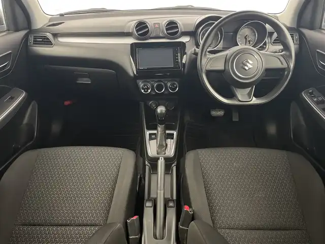 スズキ スイフト XG LTD 新潟県 2017(平29)年 6.9万km スーパーブラックパール ストラーダメモリナビ【CN-RE06WD】/　フルセグTV/Bluetooth/CD/DVD/USB/バックモニター/ビルトインETC/横滑り防止装置/LEDヘッドライト/禁煙車
