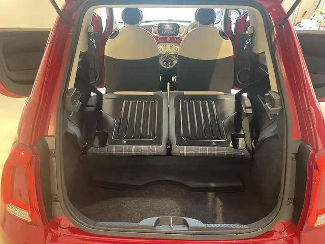 フィアット ５００ 1．2 ポップ 静岡県 2018(平30)年 4.9万km 赤 ＡｐｐｌｅＣａｒＰｌａｙ　/ＢＴ　ＵＳＢ　/キーレス　/前ドラレコ　/アイドリングストップ　/サイド　カーテンエアバッグ　/保証書　取説　スペアキー