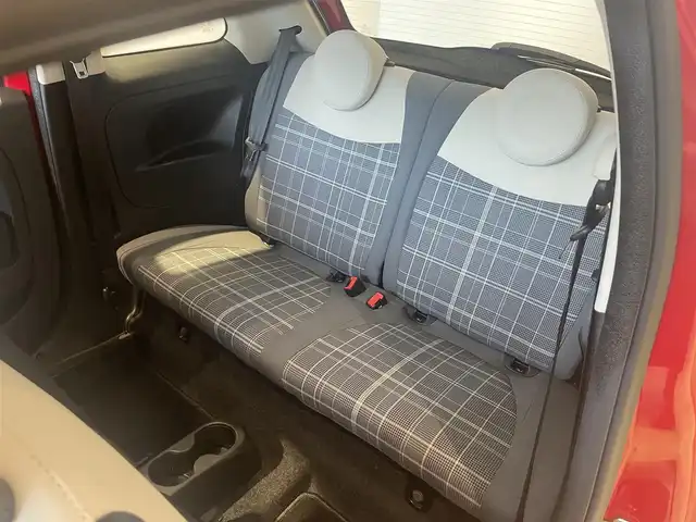 フィアット ５００ 1．2 ポップ 静岡県 2018(平30)年 4.9万km 赤 ＡｐｐｌｅＣａｒＰｌａｙ　/ＢＴ　ＵＳＢ　/キーレス　/前ドラレコ　/アイドリングストップ　/サイド　カーテンエアバッグ　/保証書　取説　スペアキー
