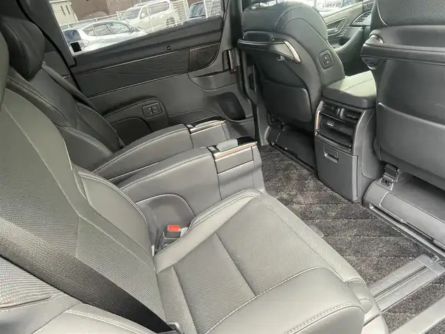 トヨタ アルファードハイブリット Z 福岡県 2024(令6)年 1万km ブラック ワンオーナー/ツインムーンルーフ/純正14インチコネクテッドナビ/　(Bluetooth/Miracast/フルセグTV)/パノラミックビューモニター/バックカメラ/デジタルインナーミラー/アドバンストパーク/アドバンストドライブ/トヨタセーフティセンス/・プリクラッシュセーフティ/・レーンディパーチャーアラート/・ロードサインアシスト/・レーダークルーズコントロール/・オートマチックハイビーム/ブラインドスポットモニター/安心降車アシスト/後方車両接近告知/周辺車両接近時サポート/クリアランスソナー/プロアクティブドライビングアシスト/フロント/リヤクロストラフィックアラート/リヤカメラディテクション/パーキングサポートブレーキ/両側パワースライドドア/パワーバックドア/純正18インチアルミホール/黒レザーシート/パドルシフト/ステアリングヒーター/パワーシート/シートヒーター/ベンチレーション/シートメモリー/電動サンシェード(2.3列目)/前後ドライブレコーダー/ETC2.0/純正フロアマット/置くだけ充電/スペアタイヤ/USBタイプCポート/100V電源