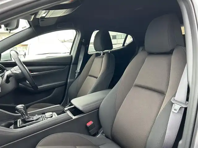 マツダ マツダ３ファストバック 15S ツーリング 群馬県 2020(令2)年 1.9万km ソニックシルバーM ワンオーナー/メモリナビ/バックカメラ/Bluetooth/フルセグテレビ/コーナーセンサー/ACC/ETC/LEDヘッドライト/純正18インチアルミホイール