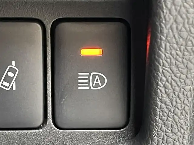 日産 デイズ ルークス ハイウェイスター Gターボ 東京都 2019(令1)年 2.2万km ホワイトパール ターボ/純正ナビ（CN-RE05WD）/Bluetooth/CDプレイヤー/DVDプレイヤー/テレビ/全方位カメラ/サーキュレーター/ドライブレコーダー（HDR-951GW)/両側パワースライドドア/15インチ純正アルミホイール/クルーズコントロール/前後コーナーセンサー/純正LEDヘッドライト/オートライト/オートマチックハイビーム