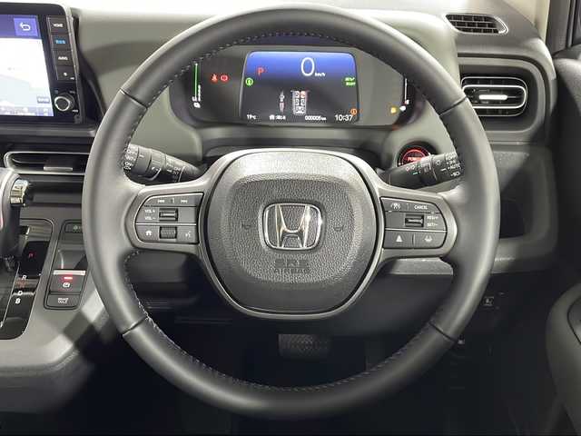 ホンダ フリード ハイブリット e:HEV クロスター 広島県 2025(令7)年 0.1千km メテオロイドグレーメタリック 登録済未使用車　5Km/純正９型ナビ/バックカメラ/シートヒーター/両側パワースライドドア/レーダークルーズコントロール/オートマチックハイビーム/衝突被害軽減ブレーキ/レーンキープアシスト/踏み間違い防止/ブラインドスポットモニター/ホールド機能付電動パーキングブレーキ/コーナーセンサー/LEDヘッドライト/純正15インチアルミホイール(185/65/R15)/エアバッグ(運転席/助手席/サイド/カーテン)