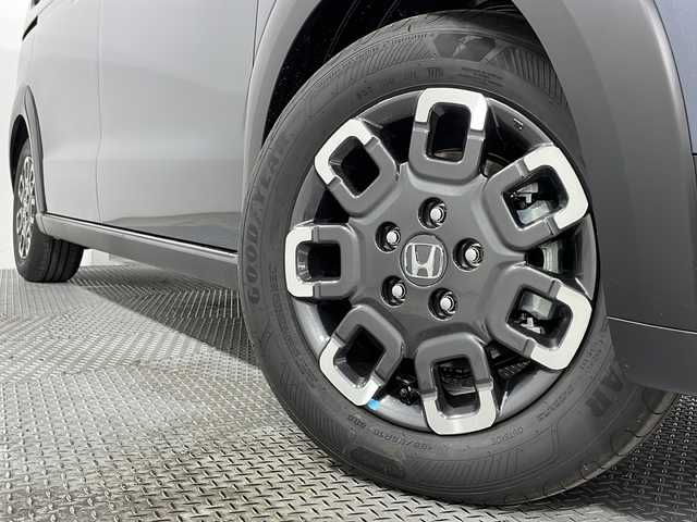 ホンダ フリード ハイブリット e:HEV クロスター 広島県 2025(令7)年 0.1千km メテオロイドグレーメタリック 登録済未使用車　5Km/純正９型ナビ/バックカメラ/シートヒーター/両側パワースライドドア/レーダークルーズコントロール/オートマチックハイビーム/衝突被害軽減ブレーキ/レーンキープアシスト/踏み間違い防止/ブラインドスポットモニター/ホールド機能付電動パーキングブレーキ/コーナーセンサー/LEDヘッドライト/純正15インチアルミホイール(185/65/R15)/エアバッグ(運転席/助手席/サイド/カーテン)
