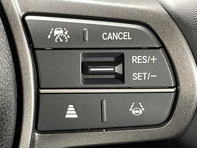 ホンダ フリード ハイブリット e:HEV クロスター 広島県 2025(令7)年 0.1千km メテオロイドグレーメタリック 登録済未使用車　5Km/純正９型ナビ/バックカメラ/シートヒーター/両側パワースライドドア/レーダークルーズコントロール/オートマチックハイビーム/衝突被害軽減ブレーキ/レーンキープアシスト/踏み間違い防止/ブラインドスポットモニター/ホールド機能付電動パーキングブレーキ/コーナーセンサー/LEDヘッドライト/純正15インチアルミホイール(185/65/R15)/エアバッグ(運転席/助手席/サイド/カーテン)