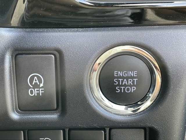 トヨタ ヴォクシー ZS 煌Ⅱ 福岡県 2020(令2)年 4.9万km ブラック 純正10インチナビ/（Bカメラ、Bluetooth、CD、DVD、TV、USB、HDMI、AM、FM）/両側パワースライドドア/純正12.1インチフリップダウンモニター（V12T-R68C)/デュアルエアコン/リアエアコン/クルーズコントロール/ドライブレコーダー前後/ETC/純正16インチホイール/プリクラッシュ/横滑り防止装置/車線逸脱警報/クリアランスソナー/アイドリングストップ/オートマチックハイビーム/プッシュスタート/スマートキー/LEDヘッドライト/フォグランプ/保証書