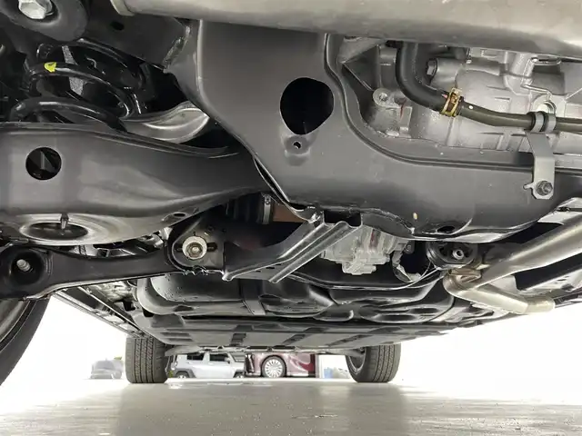 三菱 アウトランダー ＰＨＥＶ P 宮城県 2022(令4)年 0.1万km チタニウムグレーメタリック サンルーフ　/純正９型ナビ　/ＢＯＳＥサウンド　/黒革シート　/全周囲カメラ　/マイパイロット　/シート／ステアリングヒーター　/パワーバックドア　/ワイヤレス充電　/１００Ｖ電源　/スマートフォン連携　/車線維持支援/オートハイビーム/衝突軽減ブレーキ/パーキングセンサー/充電ケーブル車載/禁煙車