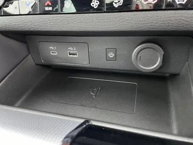 三菱 アウトランダー ＰＨＥＶ P 宮城県 2022(令4)年 0.1万km チタニウムグレーメタリック サンルーフ　/純正９型ナビ　/ＢＯＳＥサウンド　/黒革シート　/全周囲カメラ　/マイパイロット　/シート／ステアリングヒーター　/パワーバックドア　/ワイヤレス充電　/１００Ｖ電源　/スマートフォン連携　/車線維持支援/オートハイビーム/衝突軽減ブレーキ/パーキングセンサー/充電ケーブル車載/禁煙車