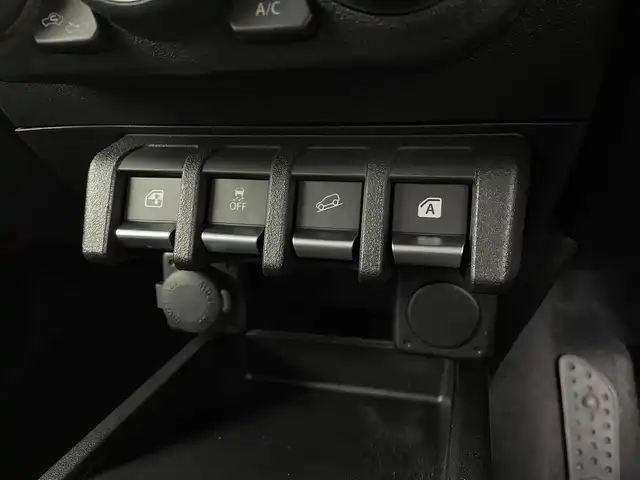 スズキ ジムニー XC 宮城県 2024(令6)年 0.7万km ブルーイッシュブラックパール3 純正ナビ（ワンセグTV/CD，DVD/BT)/バックカメラ/前方ドライブレコーダー/シートヒーター/前後コーナーセンサー/ヒーテッドドアミラー/LEDヘッドライト/ETC/ターボ