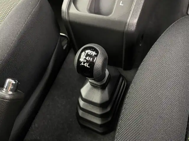 スズキ ジムニー XC 宮城県 2024(令6)年 0.7万km ブルーイッシュブラックパール3 純正ナビ（ワンセグTV/CD，DVD/BT)/バックカメラ/前方ドライブレコーダー/シートヒーター/前後コーナーセンサー/ヒーテッドドアミラー/LEDヘッドライト/ETC/ターボ