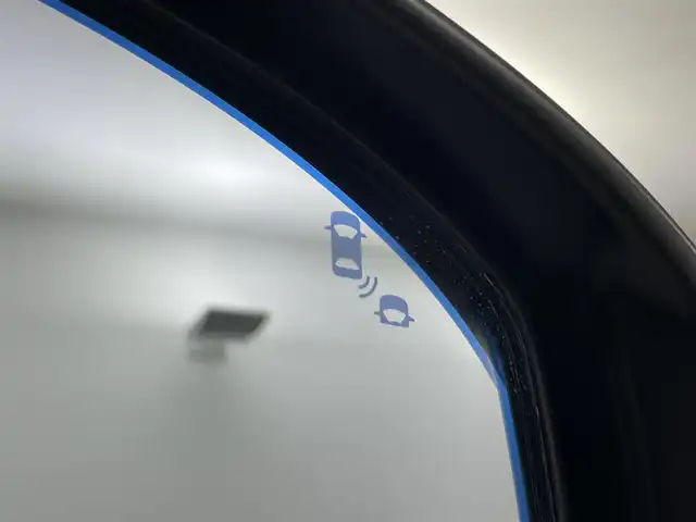 ホンダ ヴェゼル ハイブリッド e:HEV Z 埼玉県 2021(令3)年 3.3万km プラチナホワイトパール 純正９インチナビ　バックカメラ　Ｂｌｕｅｔｏｏｔｈ　シートヒーター　ハーフレザーシート　ＢＳＭ　ダウンヒルアシストコントロール　レーダークルーズコントロール　スマートキー　前後ドライブレコーダーＥＴＣ