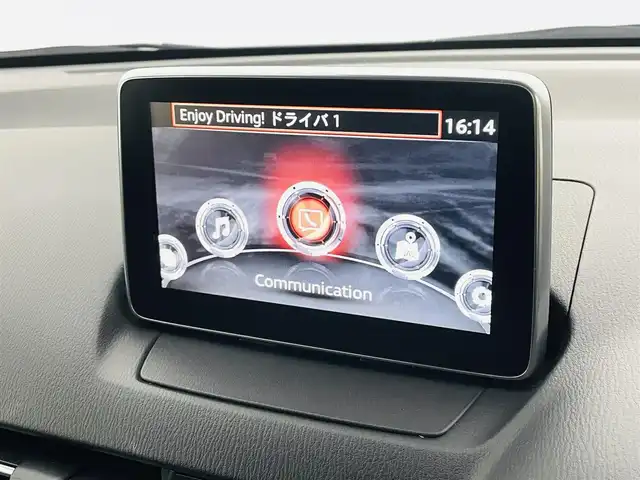 マツダ デミオ XD ブラックレザーリミテッド 福島県 2016(平28)年 6.6万km スノーフレイクホワイトパールマイカ 衝突軽減/・車線逸脱警報/・オートマチックハイビーム/・GVC/純正エアロ（フロント サイド）/純正7インチディスプレイオーディオ/・フルセグ/TV/BT/USB/AUX/SD/CD/DVD/FM/AM/バックカメラ/クルーズコントロール/LEDオートライト/・フォグライト/ハーフレザー/・シートヒーター/純正アルミホイール付きサマータイヤ/革ステアリング/・ステアリングリモコン/・パドルシフト/アイドリングストップ/純正フロアマット/純正ドアバイザー/アイドリングストップ/電動格納ミラー/・ウィンカーミラー/MTモード付AT/プッシュスタート/・スマートキー