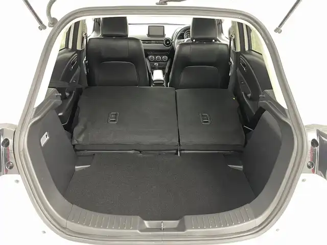 マツダ デミオ XD ブラックレザーリミテッド 福島県 2016(平28)年 6.6万km スノーフレイクホワイトパールマイカ 衝突軽減/・車線逸脱警報/・オートマチックハイビーム/・GVC/純正エアロ（フロント サイド）/純正7インチディスプレイオーディオ/・フルセグ/TV/BT/USB/AUX/SD/CD/DVD/FM/AM/バックカメラ/クルーズコントロール/LEDオートライト/・フォグライト/ハーフレザー/・シートヒーター/純正アルミホイール付きサマータイヤ/革ステアリング/・ステアリングリモコン/・パドルシフト/アイドリングストップ/純正フロアマット/純正ドアバイザー/アイドリングストップ/電動格納ミラー/・ウィンカーミラー/MTモード付AT/プッシュスタート/・スマートキー