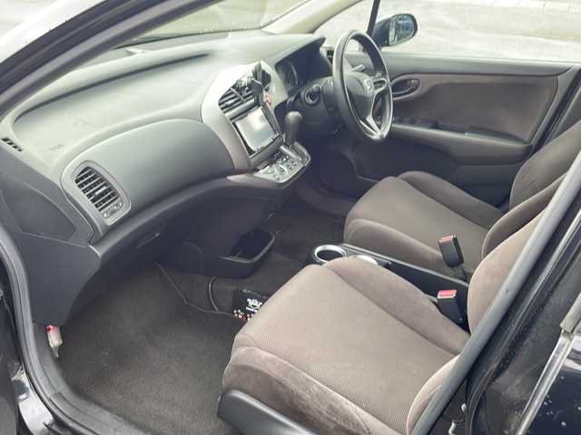 ホンダ ストリーム X 福島県 2006(平18)年 16.9万km ナイトホークブラックパール ４ＷＤ　社外ＨＤＤナビ　フルセグＴＶ　ＥＴＣ　ＨＩＤヘッドライト　オートライト　フォグランプ　リモコンキー　エンジンスターター　純正ドアバイザー　純正フロアマット　電格ミラー　ワイパーデアイサー