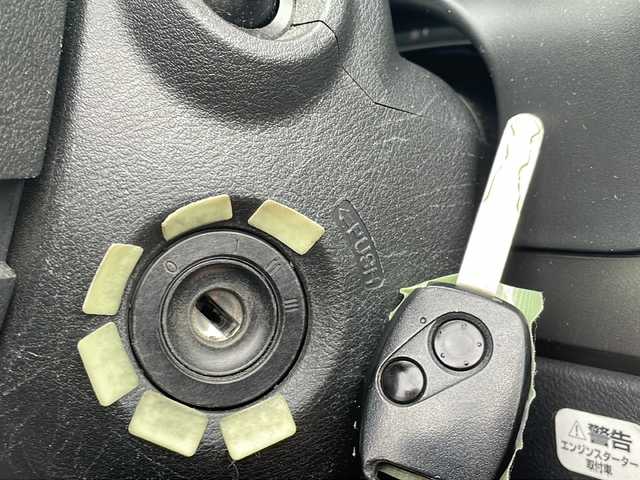 ホンダ ストリーム X 福島県 2006(平18)年 16.9万km ナイトホークブラックパール ４ＷＤ　社外ＨＤＤナビ　フルセグＴＶ　ＥＴＣ　ＨＩＤヘッドライト　オートライト　フォグランプ　リモコンキー　エンジンスターター　純正ドアバイザー　純正フロアマット　電格ミラー　ワイパーデアイサー