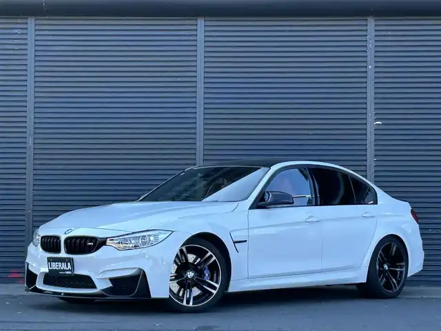 ＢＭＷ Ｍ３ 茨城県 2017(平29)年 3.5万km アルピンホワイトⅢ Mパフォ-マンスエアロパッケージ /アダプティブMサスペンション /カーボンスポイラ-/スプリッタ-/ディフュ-ザ-/ドアミラ- /純正19インチ黒塗装鍛造アルミ /HUD /赤革Mスポ-ツシ-ト シ-トヒ-タ- /M付PWシ-ト /LED /ナビ /TV /BT/USB/DVD/CD/衝突軽減B/レーンディパーチャーウォーニング/レーンチェンジウォーニング/ETC2.0/ドラレコ/禁煙車