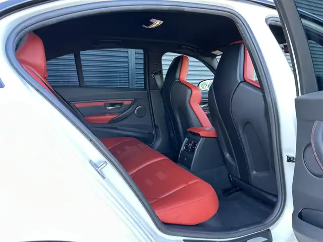 ＢＭＷ Ｍ３ 茨城県 2017(平29)年 3.5万km アルピンホワイトⅢ Mパフォ-マンスエアロパッケージ /アダプティブMサスペンション /カーボンスポイラ-/スプリッタ-/ディフュ-ザ-/ドアミラ- /純正19インチ黒塗装鍛造アルミ /HUD /赤革Mスポ-ツシ-ト シ-トヒ-タ- /M付PWシ-ト /LED /ナビ /TV /BT/USB/DVD/CD/衝突軽減B/レーンディパーチャーウォーニング/レーンチェンジウォーニング/ETC2.0/ドラレコ/禁煙車