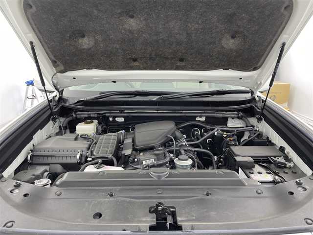 トヨタ ランドクルーザー プラド TX Lパッケージ 富山県 2022(令4)年 0.9万km ホワイトパールクリスタルシャイン サンルーフ/モデリスタエアロ/モデリスタスポーツマフラー/純正9型ナビ（AM/FM/BT/USB）/全方位カメラ/レザーシート/D/N席パワーシート/シートヒーター/エアシート/ブラインドスポットモニター/衝突被害軽減システム/レーダークルーズコントロール/レーンキープアシスト/コーナーセンサー/横滑り防止装置/オートLEDライト/ETC/純正アルミホイール/純正フロアマット/スマートキー/スペアキー