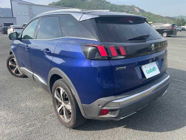 プジョー ３００８ GT ブルー HDi 福岡県 2020(令2)年 11.1万km 青Ｍ ワンオーナー/アップルカープレイ/衝突軽減ブレーキ/バックカメラ/サイドカメラ/スマートキー/パドルシフト/クルーズコントロール/ハーフレザーシート/シートヒーター/パワーリアゲート/ウインカードアミラー/電格ミラー/純正18インチアルミ/ルーフレール/フロアマット/取扱説明書/新車保証書