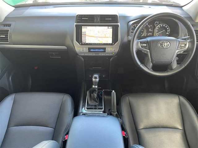 トヨタ ランドクルーザー プラド TX Lパッケージ ブラックED 兵庫県 2020(令2)年 3.8万km アティチュードブラックマイカ 外部検査済み/特別仕様車/7人乗り/ALPINE9型ナビTV/CD/DVD/Bluetooth/トヨタセーフティセンス/追従クルコン/衝突軽減ブレーキ/レザーシート/シートヒーター/シートクーラー/専用18インチアルミホイール/ブリジストン/DUELER/ATタイヤ/（前後2024年製）/LEDヘッドライト/LEDフォグライト/電動サードシート/オートハイビーム/バックカメラ/ETC/スマートキー/スペアキー/新車保証書/取扱説明書