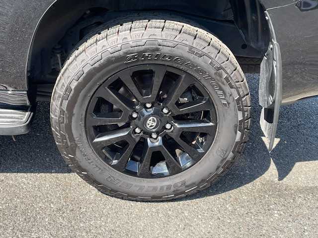 トヨタ ランドクルーザー プラド TX Lパッケージ ブラックED 兵庫県 2020(令2)年 3.8万km アティチュードブラックマイカ 外部検査済み/特別仕様車/7人乗り/ALPINE9型ナビTV/CD/DVD/Bluetooth/トヨタセーフティセンス/追従クルコン/衝突軽減ブレーキ/レザーシート/シートヒーター/シートクーラー/専用18インチアルミホイール/ブリジストン/DUELER/ATタイヤ/（前後2024年製）/LEDヘッドライト/LEDフォグライト/電動サードシート/オートハイビーム/バックカメラ/ETC/スマートキー/スペアキー/新車保証書/取扱説明書