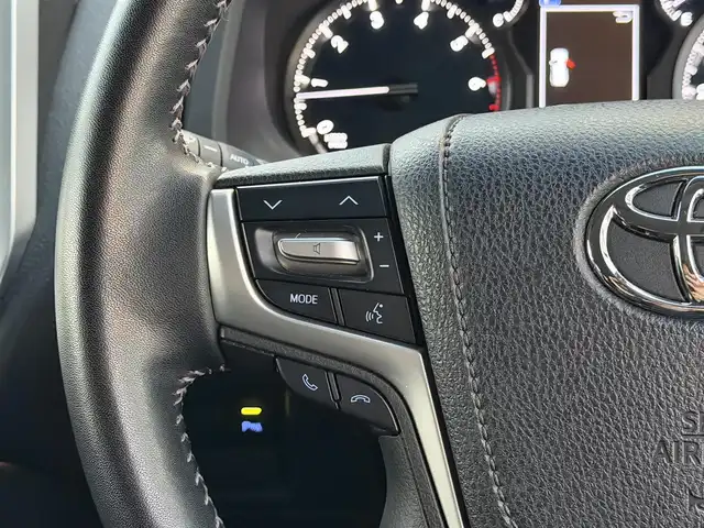 トヨタ ランドクルーザー プラド TX Lパッケージ ブラックED 兵庫県 2020(令2)年 3.8万km アティチュードブラックマイカ 7人乗り/アルパイン9インチナビ/　（AM/FM/CD/DVD/SD/BT/USB)/フルセグTV/バックカメラ/ステアリングリモコン/プリクラッシュセーフティー/レーンアシスト/クルーズコントロール/先行車発進告知/横滑り防止装置/オートライト/オートハイビーム/ビルドインETC/レザーシート/前席パワーシート/前席（シートヒーター・エアシート）/純正フロアマット/LEDヘッドライト/ヘッドライトウォッシャー/クリアランスソナー/ルーフレール/純正18インチアルミホイール