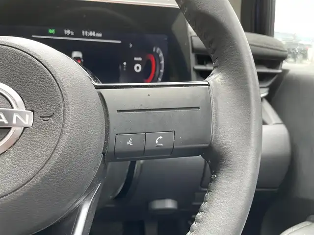 日産 オーラ G レザーエディション 滋賀県 2021(令3)年 7.2万km オーロラフレアブルーパール 禁煙車/純正ナビ/（CD/DVD/SD/Bluetooth/フルセグTV）/アラウンドビューモニター/デジタルインナーミラー/前方ドライブレコーダー/ビルトインETC/側方支援/後側方支援/エマージェンシーブレーキ/速度標識表示/標識検知支援/駐車支援/後退時車両検知警報/ふらつき警報/レザーシート/USB充電/電動パーキングブレーキ/オートホールドブレーキ/LEDヘッドライト/フォグランプ/オートヘッドライト/純正フロアマット/純正アルミホイール