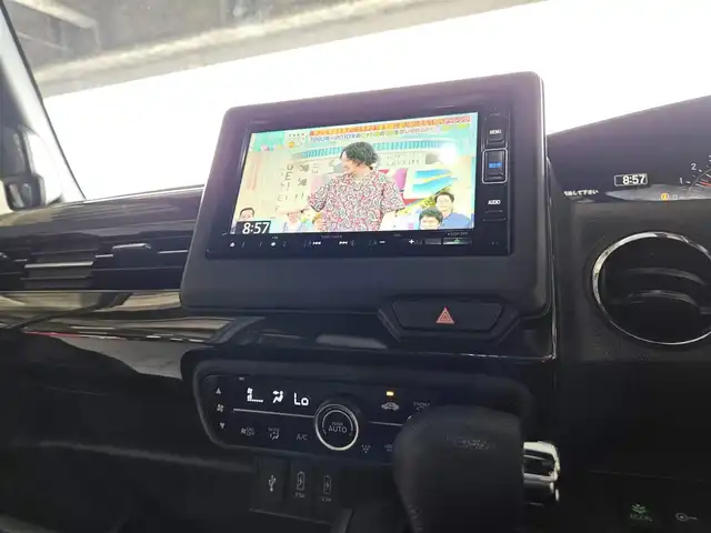 ホンダ Ｎ ＢＯＸ カスタム G L ホンダセンシング 兵庫県 2020(令2)年 6.2万km クリスタルブラックパール 純正ナビ(BT/CD/DVD)/フルセグTV/パワースライドドア(片側)/バックカメラ/ビルトインETC/ドライブレコーダー/アダプティブクルーズコントロール/ソナーセンサー/ホンダセンシング/・衝突軽減ブレーキ/・誤発進抑制機能(前後)/・歩行者事故低減ステアリング/・先行車発進お知らせ機能/・車線維持支援システム/・オートハイビーム/・標識認識機能/LEDヘッドランプ/ステアリングスイッチ/レザー調シートカバー付/純正14インチアルミホイール/スマートキーシステム/プッシュエンジンスタート/禁煙車