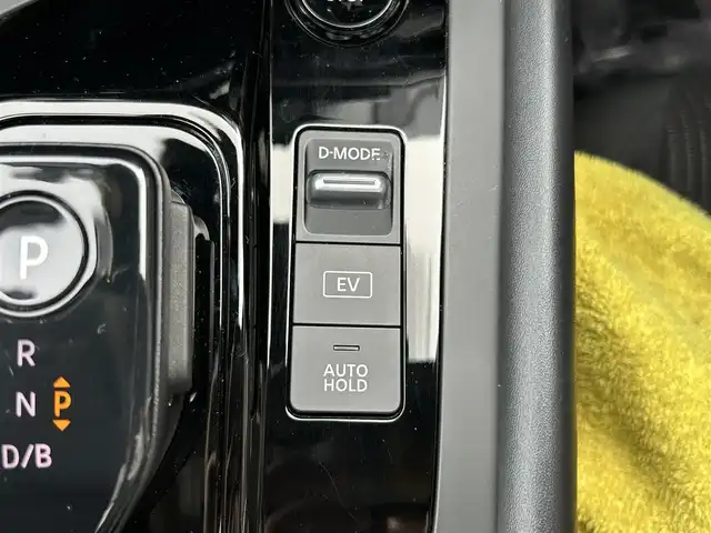 日産 ノート X 和歌山県 2021(令3)年 4万km ブリリアントシルバー 社外９型ナビ/フルセグTV/バックカメラ/（BT/CD/DVD)/エマージェンシーブレーキ/前後コーナーセンサー/横滑り防止機能/前後ドライブレコーダー/ビルトインETC/電子パーキング/オートホールド/純正フロアマット/ドライブモード/LEDヘッドライト/オートライト/オートハイビーム