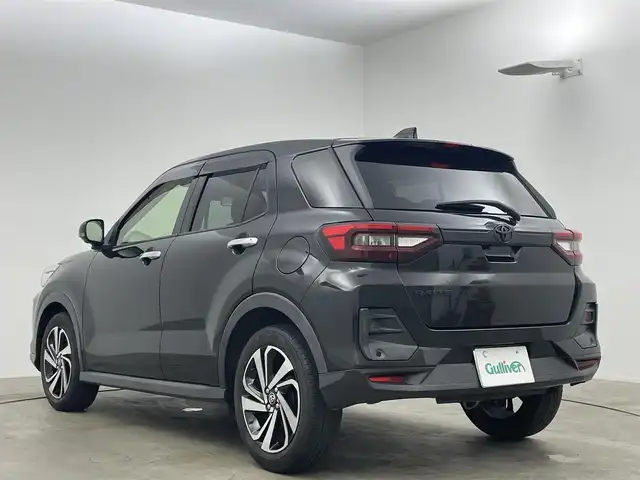 トヨタ ライズ Z 岡山県 2020(令2)年 4.1万km ブラックマイカメタリック 社外9インチメモリナビ(MDV-908HDL)/(CD/DVD/フルセグ/Bluetooth)/衝突軽減ブレーキ/アラウンドビューモニター/レーダークルーズコントロール/ビルトインETC/シートヒーター/LEDヘッドライト/コーナーセンサー/レーンキープアシスト/オートハイビーム/プッシュスタート/スマートキー/スペアキー/アイドリングストップ/社外フロアマット/新車保証書/取扱説明書