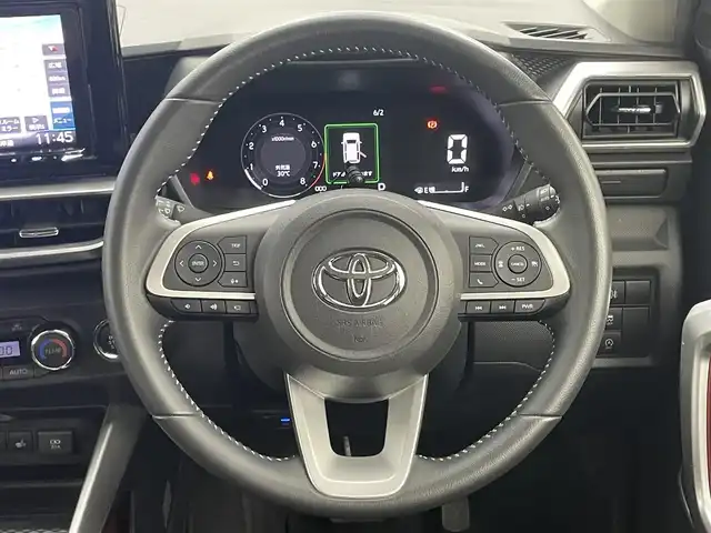 トヨタ ライズ Z 岡山県 2020(令2)年 4.1万km ブラックマイカメタリック 社外9インチメモリナビ(MDV-908HDL)/(CD/DVD/フルセグ/Bluetooth)/衝突軽減ブレーキ/アラウンドビューモニター/レーダークルーズコントロール/ビルトインETC/シートヒーター/LEDヘッドライト/コーナーセンサー/レーンキープアシスト/オートハイビーム/プッシュスタート/スマートキー/スペアキー/アイドリングストップ/社外フロアマット/新車保証書/取扱説明書