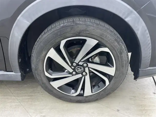 トヨタ ライズ Z 岡山県 2020(令2)年 4.1万km ブラックマイカメタリック 社外9インチメモリナビ(MDV-908HDL)/(CD/DVD/フルセグ/Bluetooth)/衝突軽減ブレーキ/アラウンドビューモニター/レーダークルーズコントロール/ビルトインETC/シートヒーター/LEDヘッドライト/コーナーセンサー/レーンキープアシスト/オートハイビーム/プッシュスタート/スマートキー/スペアキー/アイドリングストップ/社外フロアマット/新車保証書/取扱説明書