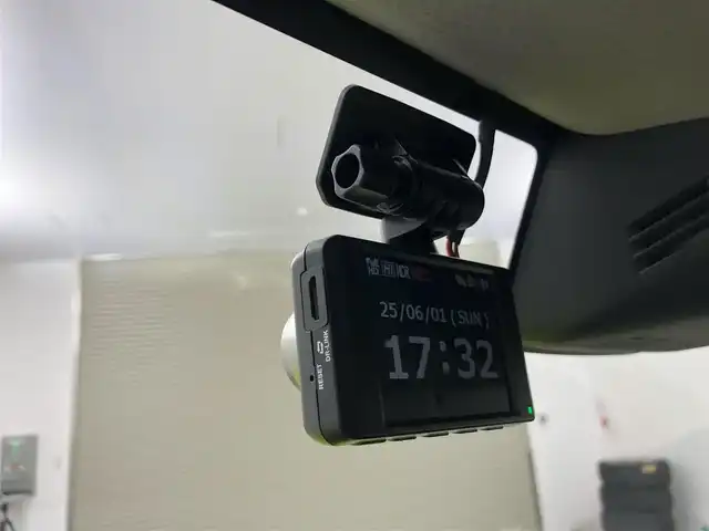 スズキ ジムニー XC 愛知県 2019(平31)年 3.3万km キネティックイエロー 純正ナビ/（CD/DVD/BT/フルセグ）/背面タイヤ/4WD/ダウンヒルアシスト/前席シートヒーター/バックカメラ/ETC/クルーズコントロール/衝突軽減システム/車線逸脱抑制/横滑り防止/純正フロアマット/フォグランプ/純正AW/スペアキー