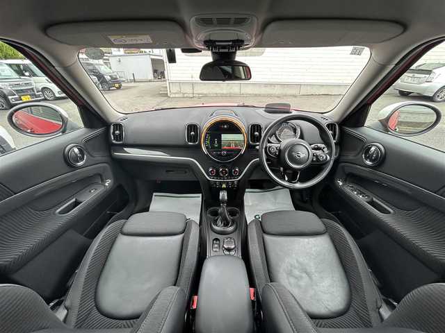 ＭＩＮＩ ミニ クロスオーバー クーパー S E オール4 山形県 2017(平29)年 3.3万km 赤 4WD/純正ナビ/FM/AM/USB/AUX/Bluetooth/ヘッドアップディスプレイ/インテリジェントセーフティ/クルーズコントロール/電動リアゲート/電動パーキングブレーキ/横滑り防止装置/前席シートヒーター/ハーフレザーシート/LEDライト/フォグランプ/バックカメラ/ルーフ/ドアバイザー/スマートキー