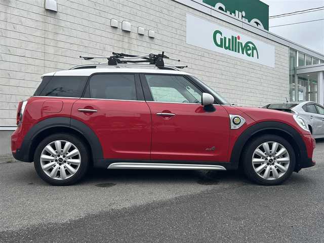 ＭＩＮＩ ミニ クロスオーバー クーパー S E オール4 山形県 2017(平29)年 3.3万km 赤 4WD/純正ナビ/FM/AM/USB/AUX/Bluetooth/ヘッドアップディスプレイ/インテリジェントセーフティ/クルーズコントロール/電動リアゲート/電動パーキングブレーキ/横滑り防止装置/前席シートヒーター/ハーフレザーシート/LEDライト/フォグランプ/バックカメラ/ルーフ/ドアバイザー/スマートキー